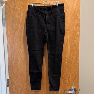 Seven7 Women's High Rise Black Jeans